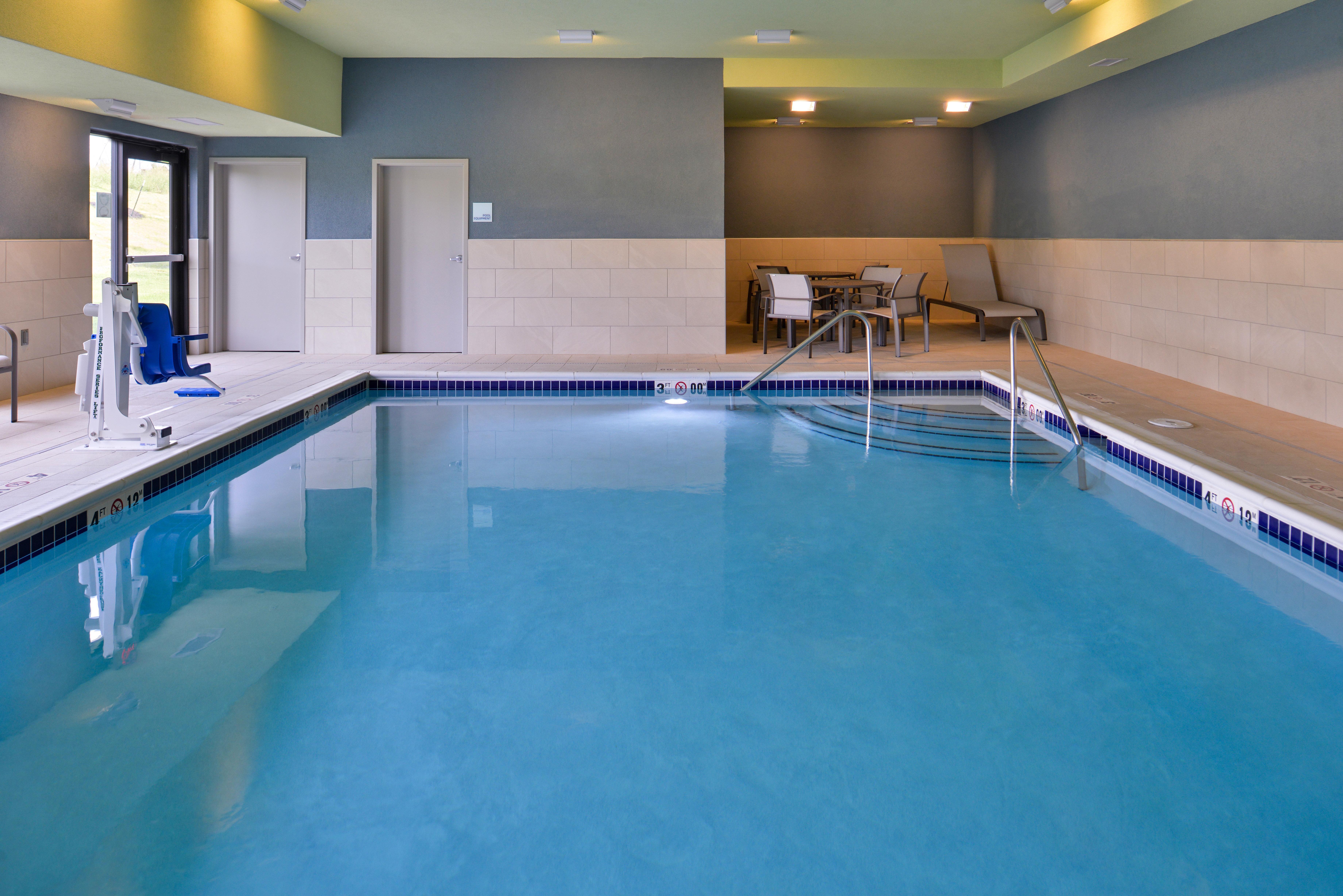 Holiday Inn Express & Suites - Olathe West By Ihg Kültér fotó