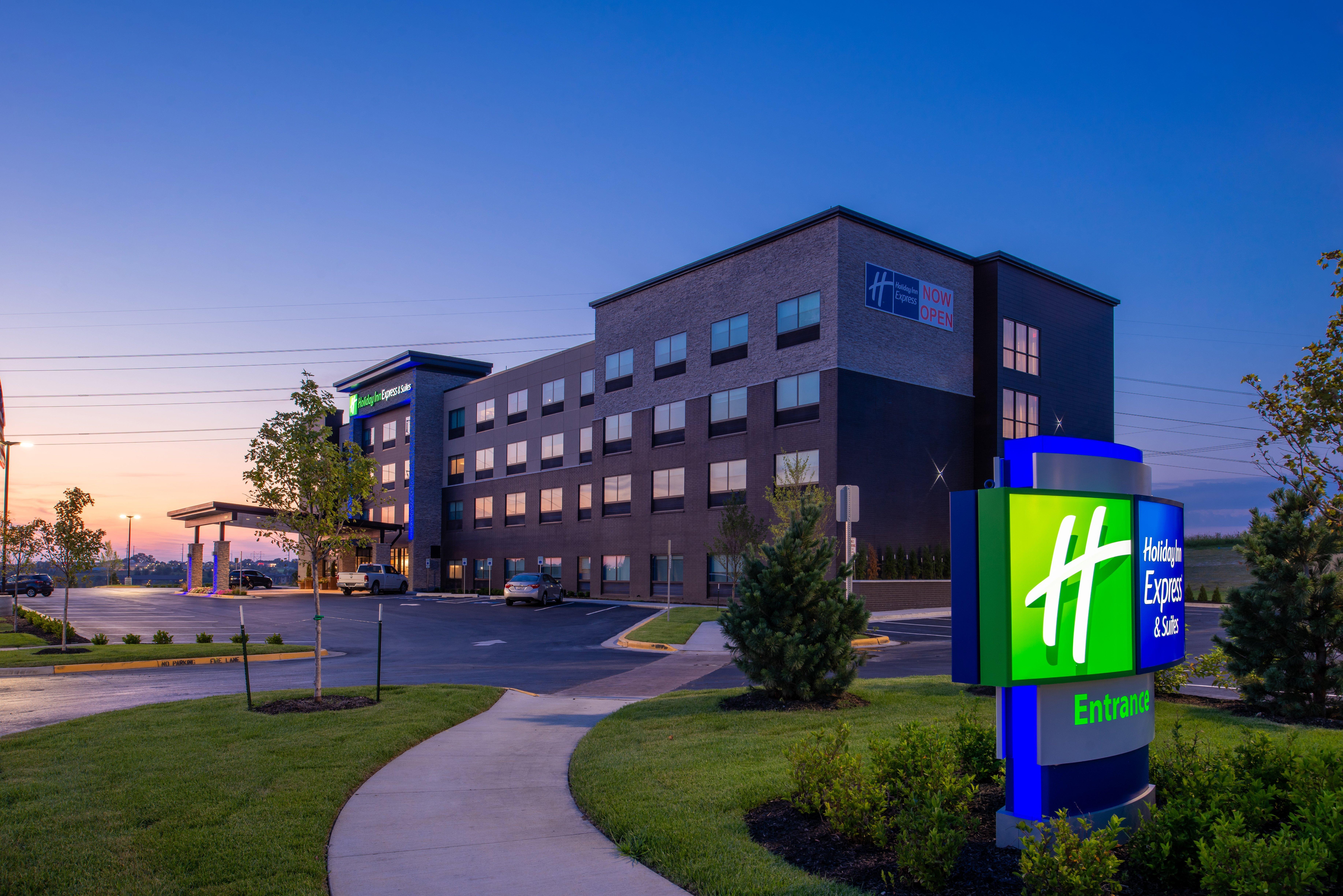 Holiday Inn Express & Suites - Olathe West By Ihg Kültér fotó